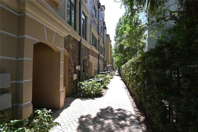 Building Photo - 2201 Soho Bay Ct