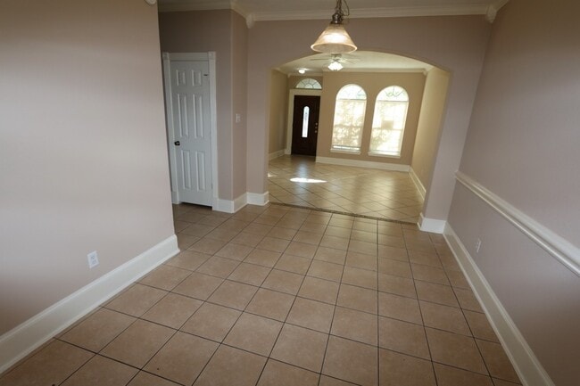 Building Photo - 13419 Forest Pines Village Ln