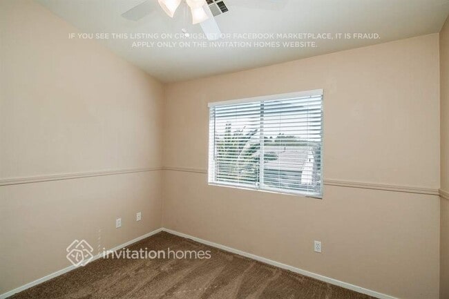 Building Photo - 2731 Enchanted Isle St