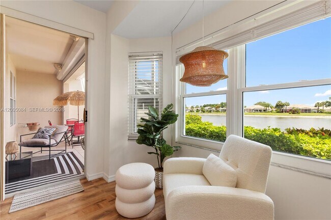 Building Photo - 1896 Crestview Way