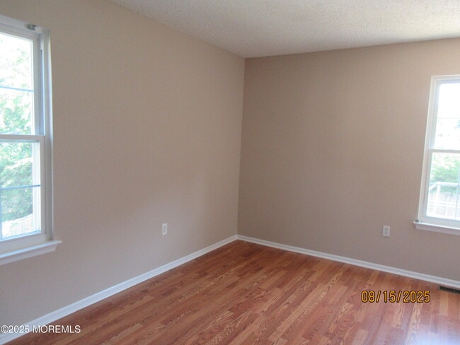 Building Photo - 29 Longbrook Ln