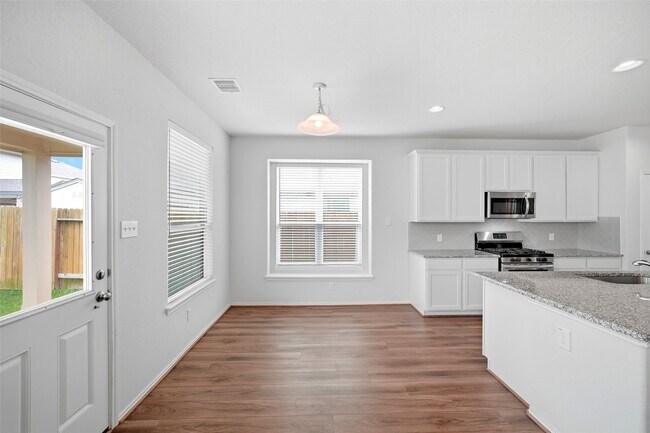 Building Photo - 5309 Camerford Ct