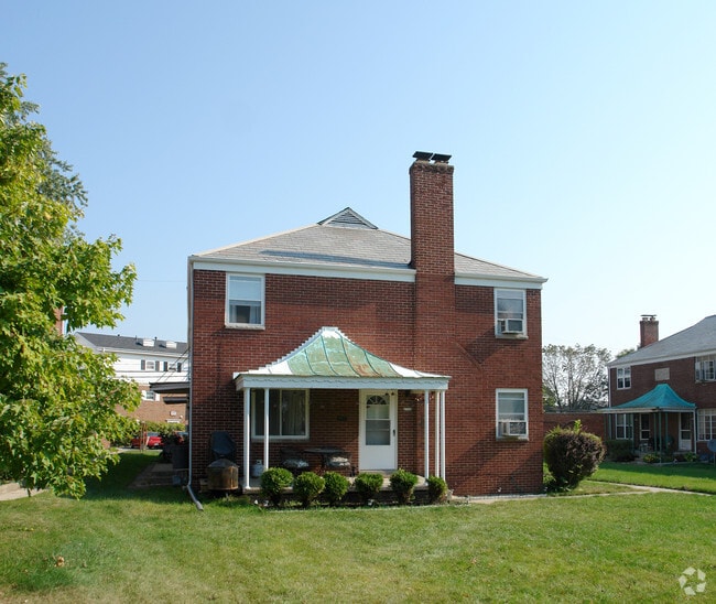 Building Photo - 1782 Northwest Blvd