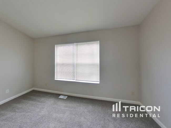 Building Photo - 5317 Mesa Verde Dr