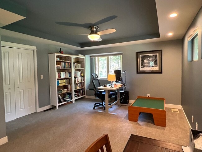 Building Photo - A Rare Offering in Bend’s Most Desirable A...