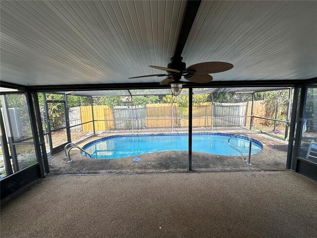 Building Photo - 6818 S Himes Ave