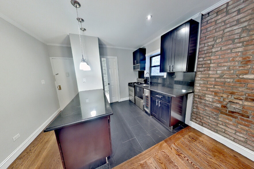 Building Photo - 436 W 52nd St