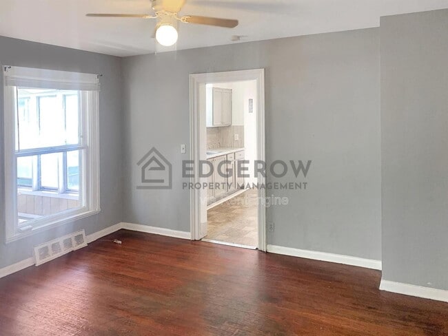 Building Photo - 731 Turner Ave NW