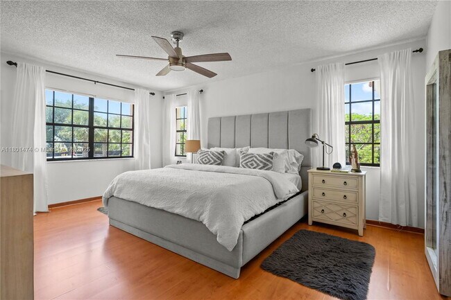 Building Photo - 4671 SW 155th Pl