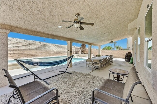 Building Photo - 8380 Campana Dr