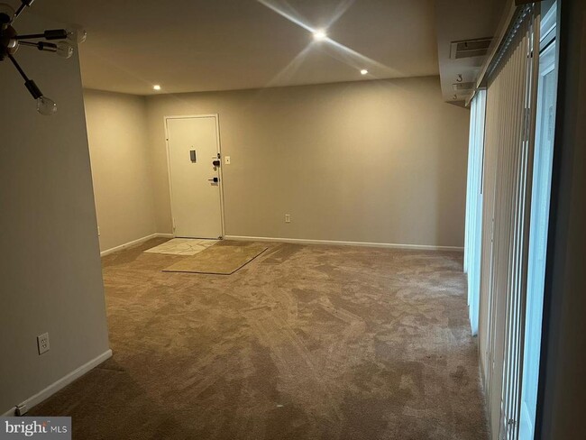 Building Photo - 3130 Brinkley Rd