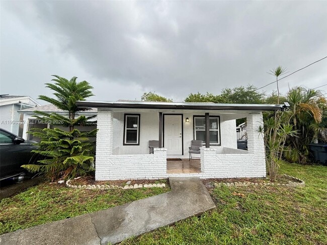 Building Photo - 719 Glenn Pkwy