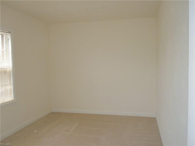 Building Photo - 15700 Van Aken Blvd