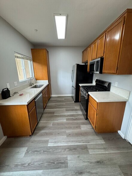 Primary Photo - 9728 Marilla Dr