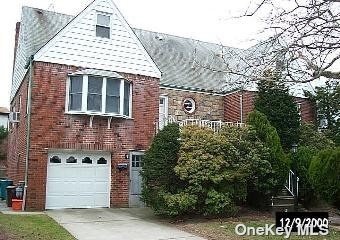 Building Photo - 624 E Walnut St