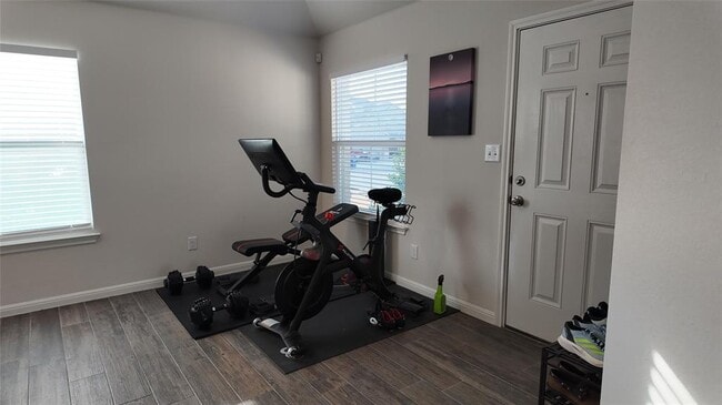 Building Photo - 5659 Sabbia Dr