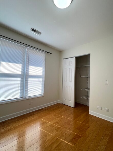 Building Photo - 247 Coventry Cir