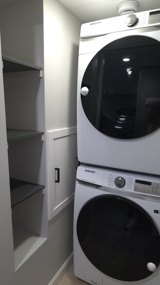 Building Photo - 266 Mountain Ave