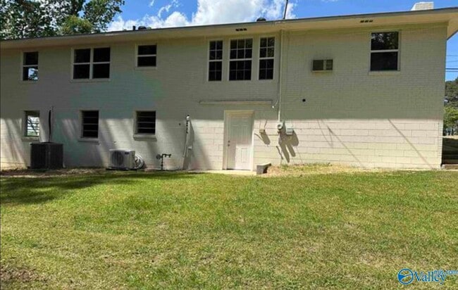 Building Photo - 9201 AL-75