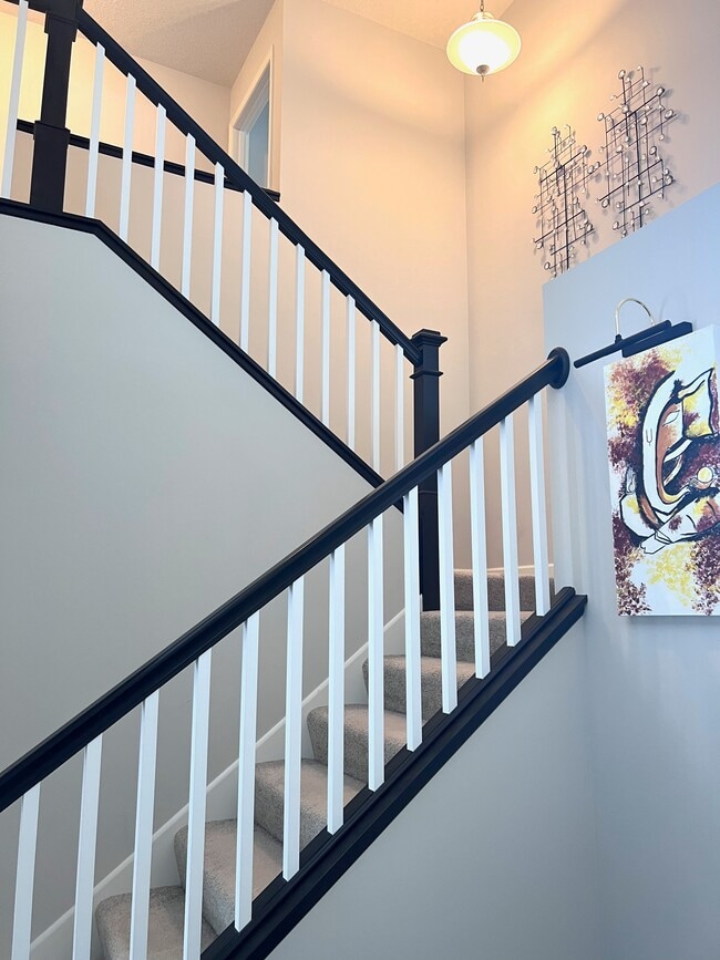 Building Photo - 8094 Evergreen Ln N