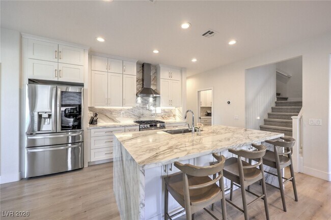 Building Photo - 5404 Avent Ferry St