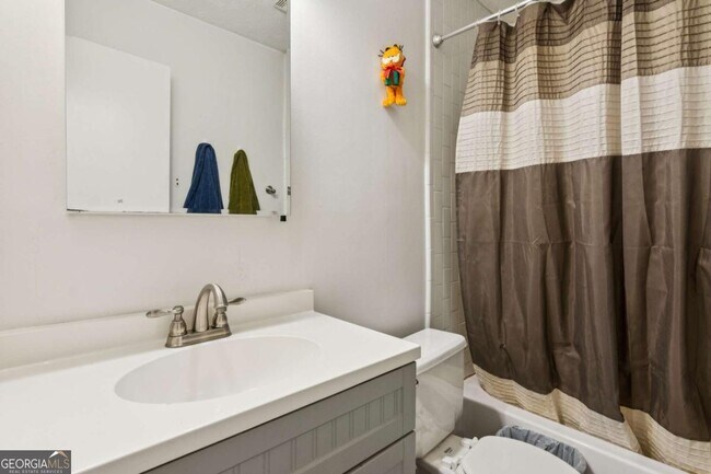 Building Photo - 125 St Andrews Ct