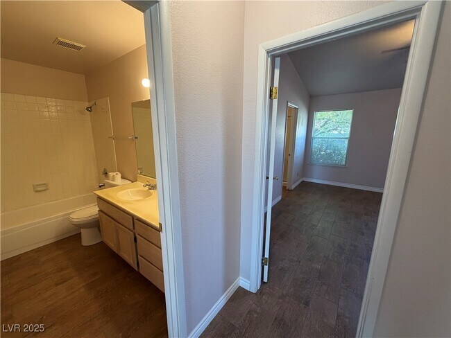 Building Photo - 4342 Valley Sage Dr