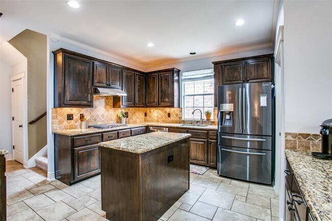 Building Photo - 1203 Limestone Creek Dr