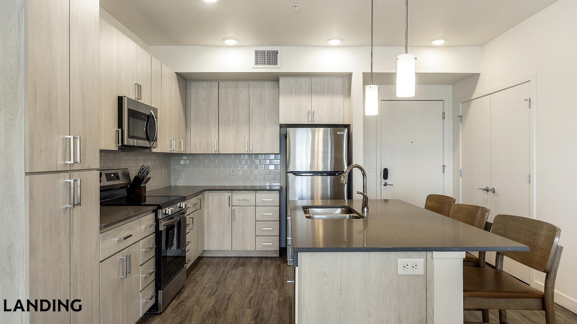 Building Photo - 1760 S Crismon Rd