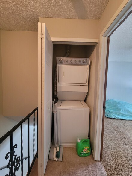 Building Photo - 13316 Zenith Ln
