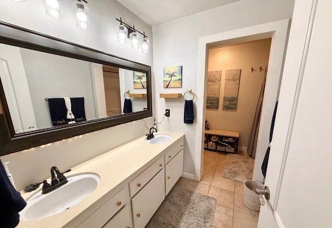 Building Photo - 32221 Alipaz St