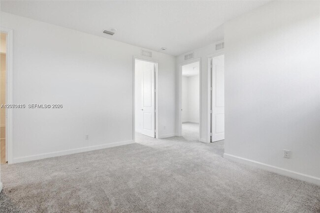 Building Photo - 1548 Stockbridge St