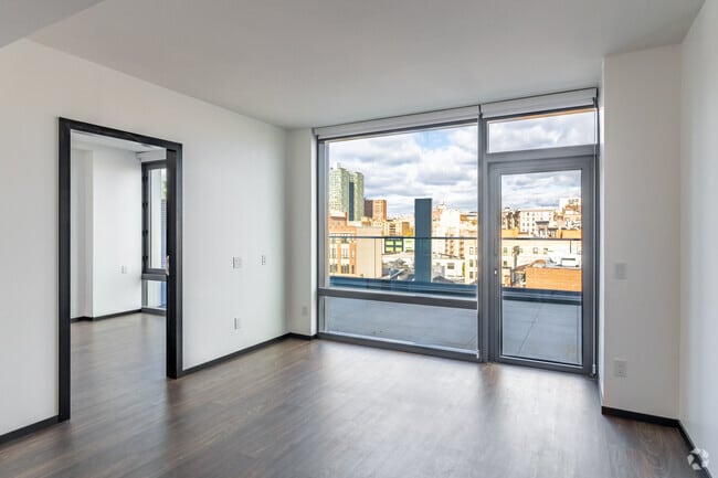 2BR, 2BA - 748SF - Living Room - Forten