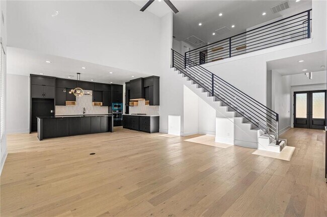 Building Photo - 4427 S 88th St