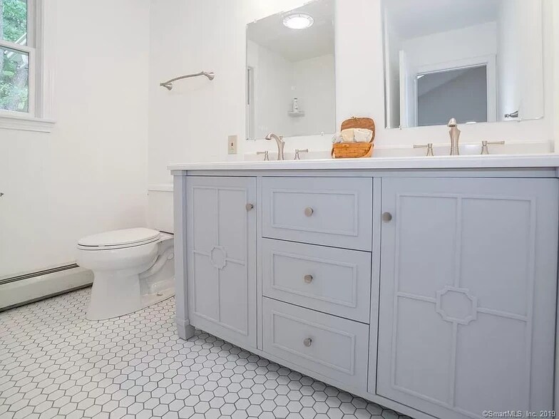 Building Photo - 39 Jackson St