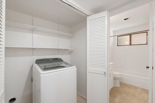 Building Photo - 4141 Via Marisol