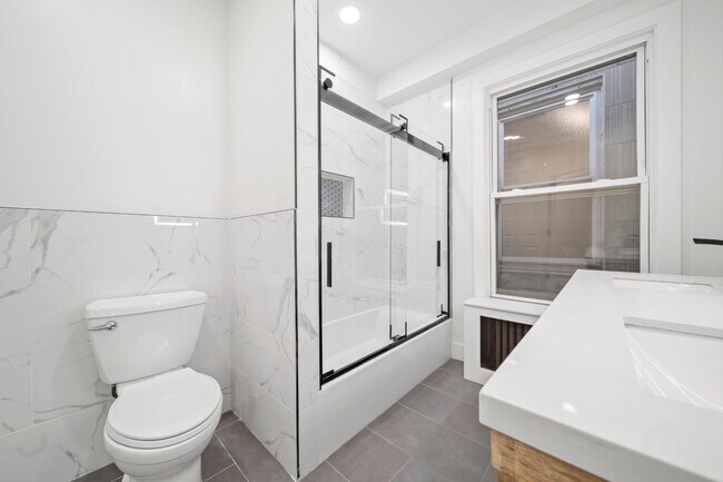 Building Photo - 36-38-38 Fulton St