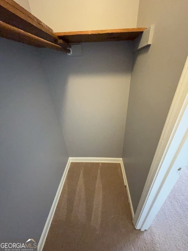 Building Photo - 1682 Charmeth Rd