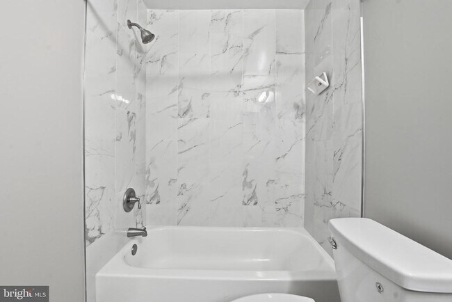 Building Photo - 9212 Azure Ct