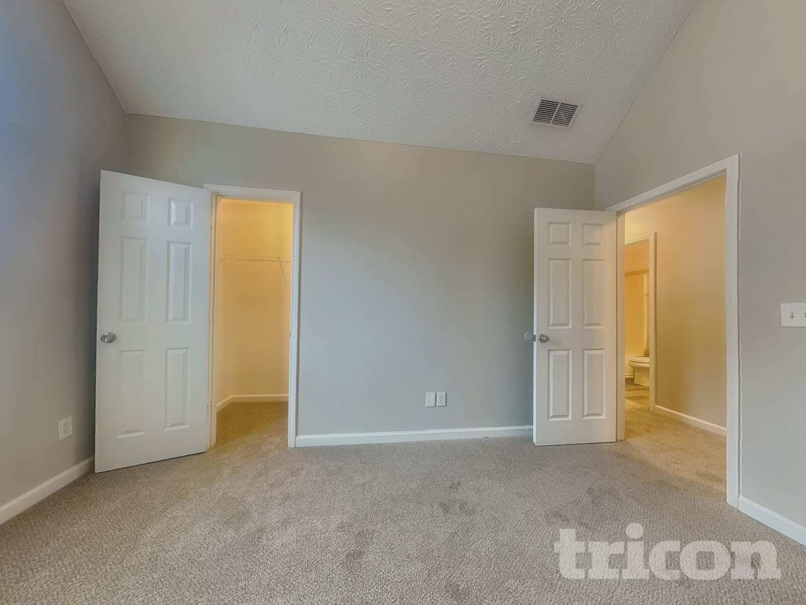 Building Photo - 65 Cascade Ct