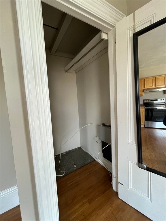 Building Photo - 99 Laighton St