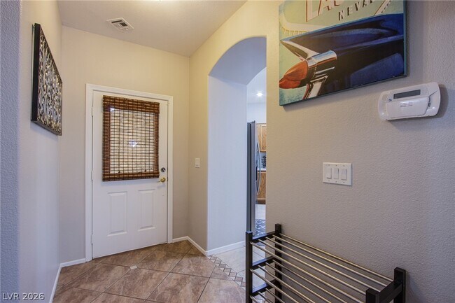 Building Photo - 6429 N Corrie Canyon St