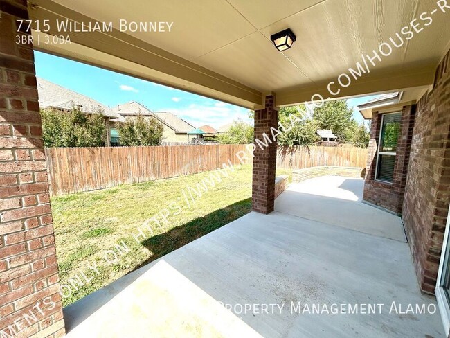 Building Photo - **MOVE-IN SPECIAL** Gorgeous 3 Bedroom Hom...