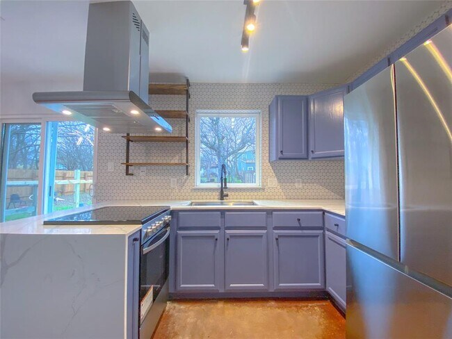Building Photo - 7208 Meador Ave