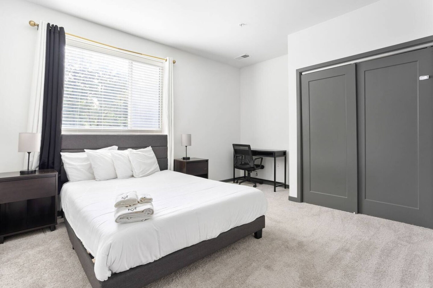 Building Photo - 6105 N Rural St