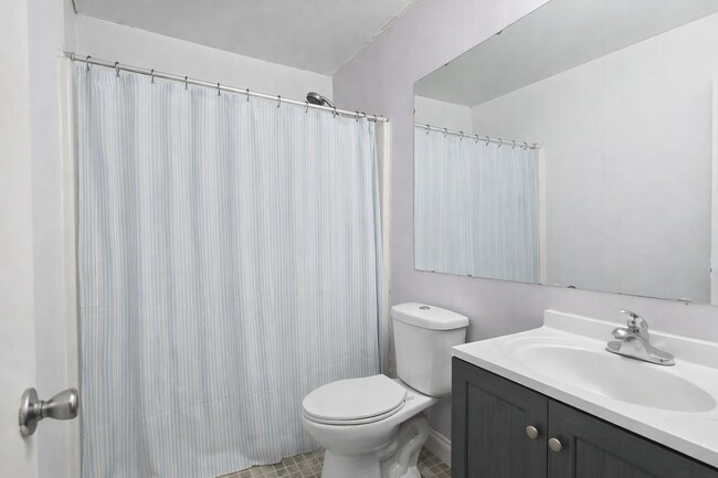 Building Photo - 2058 Mac Ct