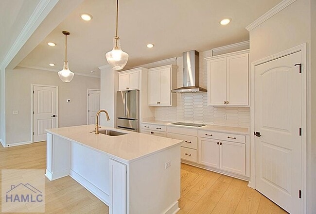 Building Photo - 25 Ashmont St