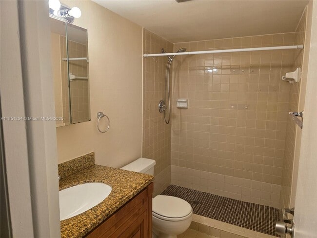 Building Photo - 6945 SW 111th Ct