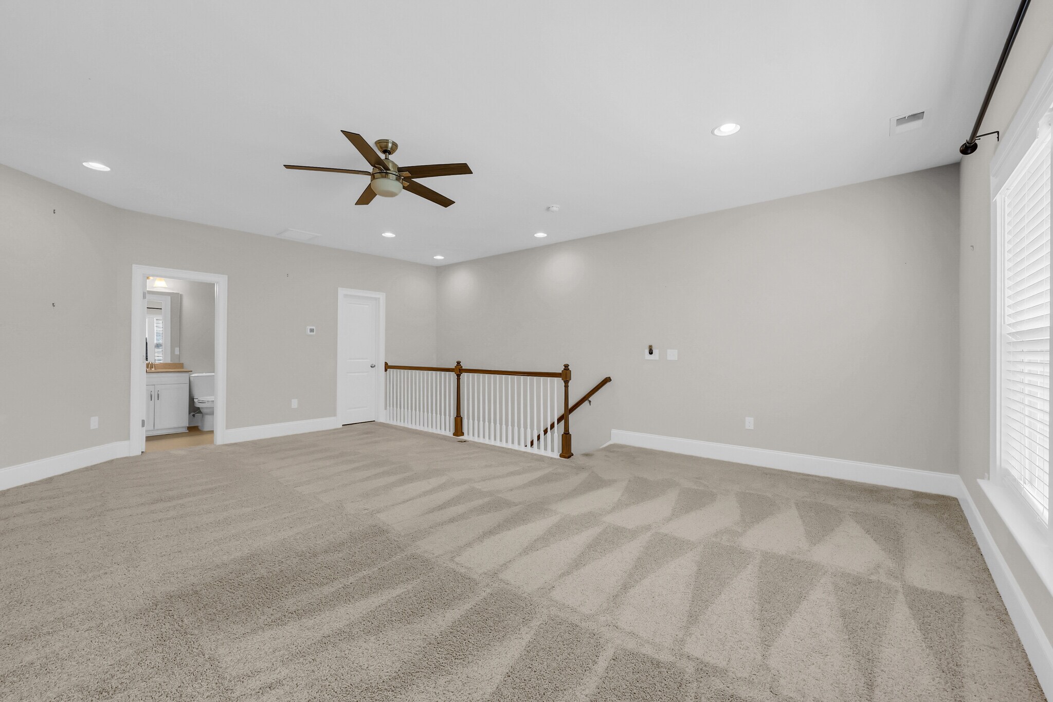 Building Photo - 1758 Edgewood Dr