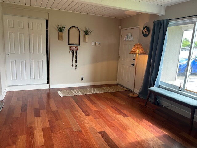 Building Photo - "Charming 3-Bed Sanctuary in Concord with 2 Full Baths - 1350 Sq Ft of Comfort!"
